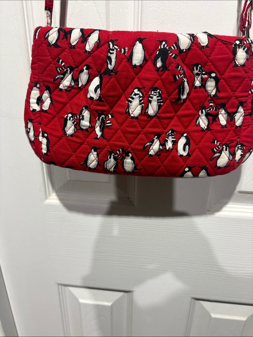 Vera Bradley Red Quilted Penguin Print Crossbody - Picture 2 of 6